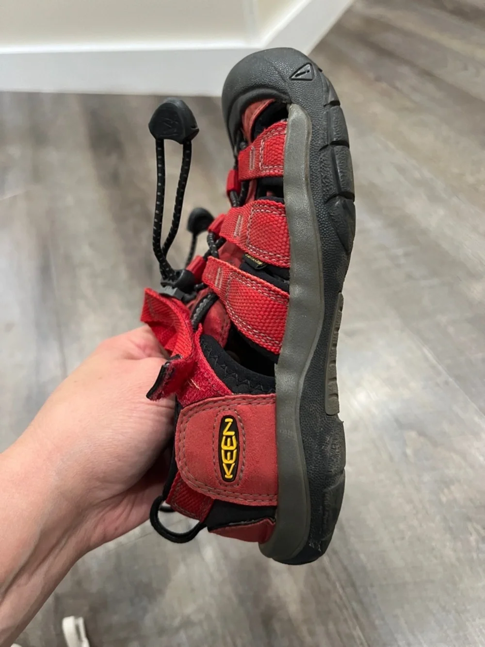 KEEN Kids Red and Black Closed-Toe Outdoor Sandals